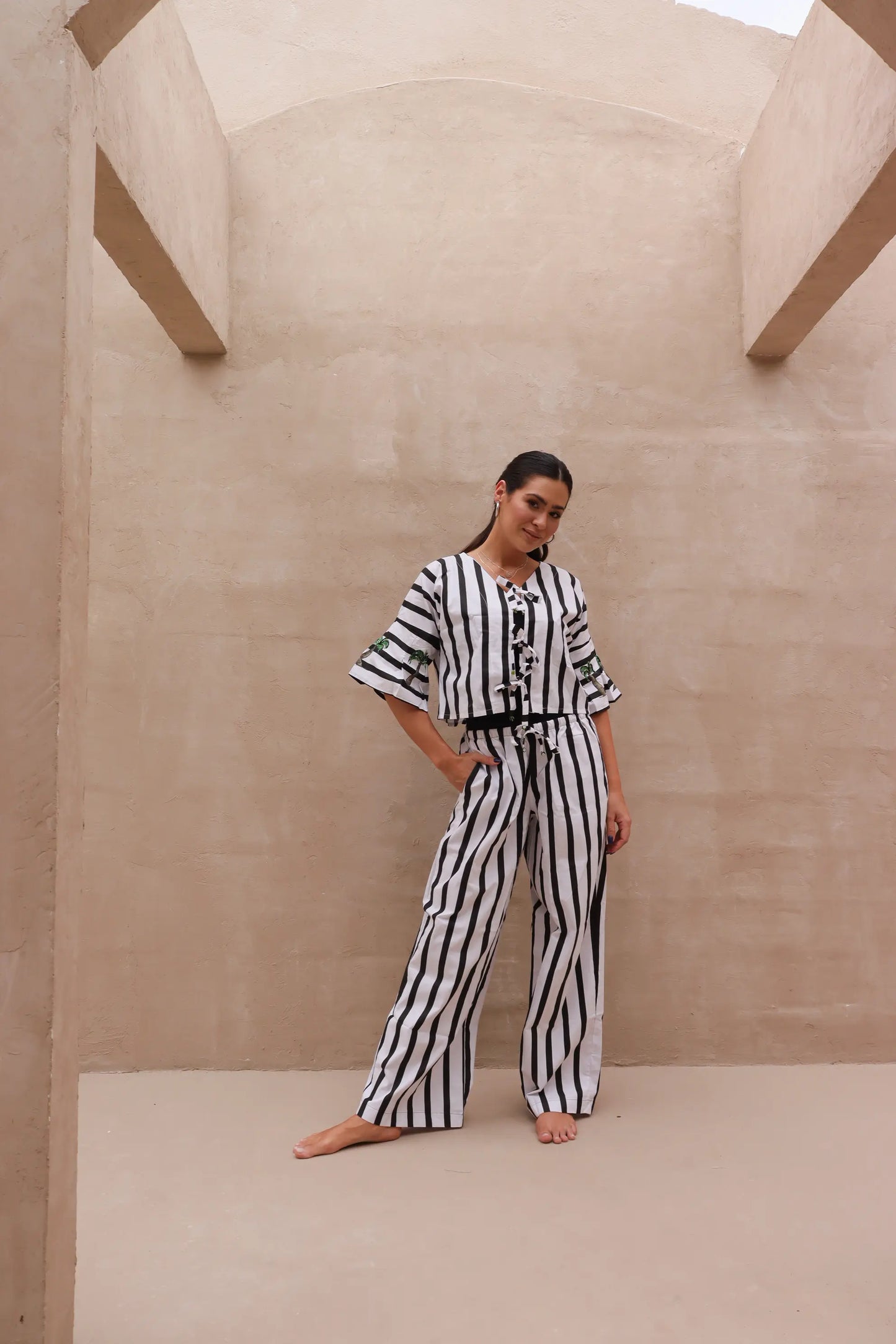 Bata Listras Preto e Branco Coqueiros