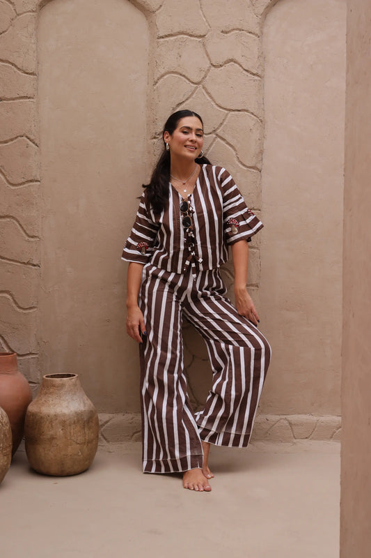 Calça Comfy Listras Marrom